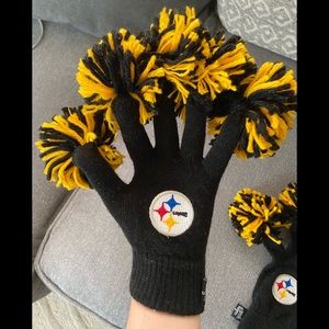 Steelers Pom Pom mittens